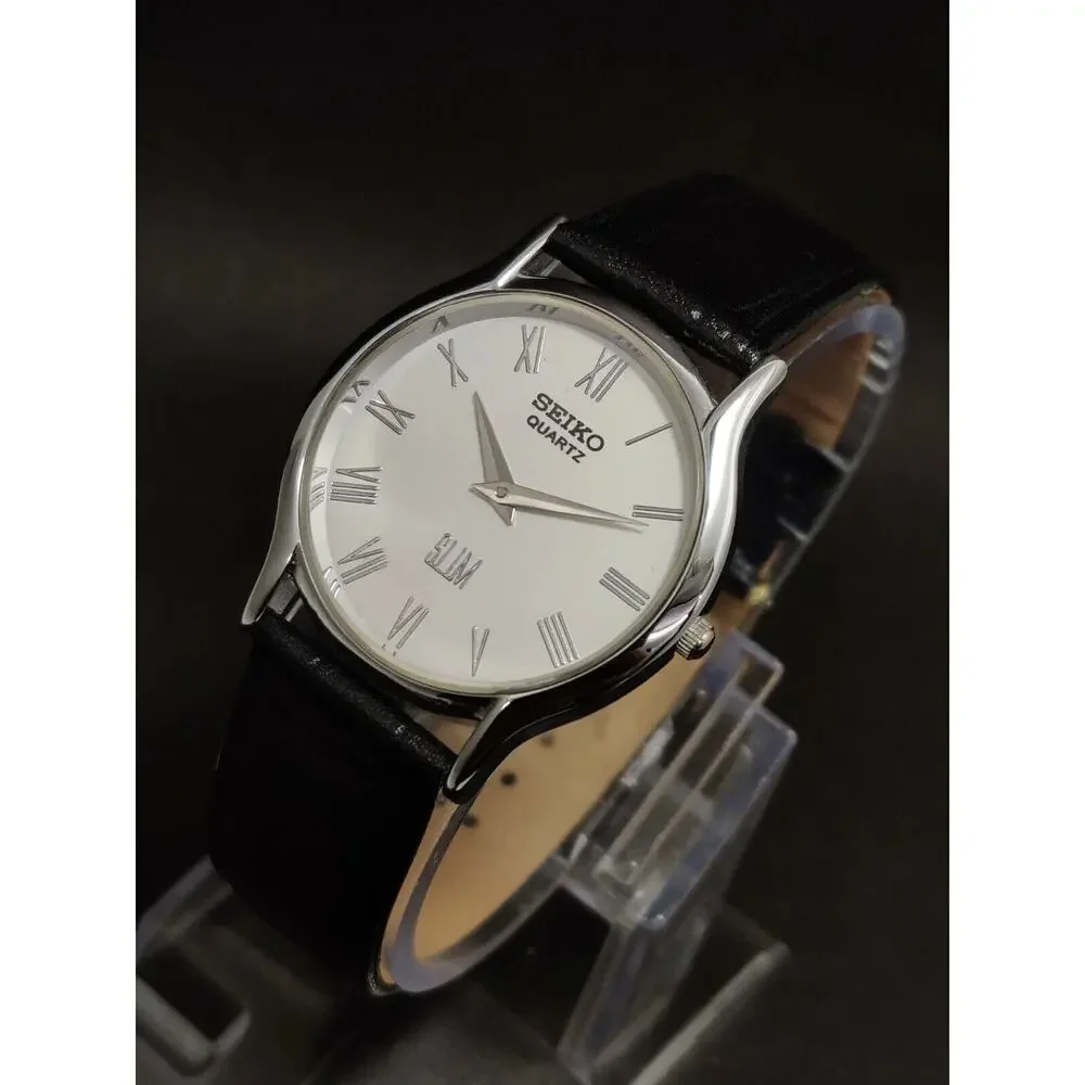 Vintage Style Seiko Quartz Mens Silver Watch & Black accents W/ Leather Strap